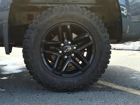 Used 2019 Chevrolet Silverado 1500 Custom Trail Boss w/ Custom Convenience Package image 13