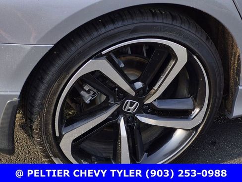 Used 2021 Honda Accord Sport image 7