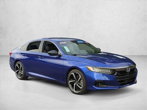 Used 2022 Honda Accord Sport image 3