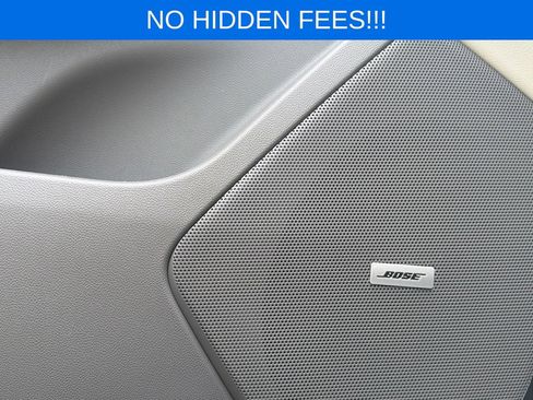 Used 2025 Cadillac XT6 Premium Luxury w/ LPO, Floor Liner Package FWD image 11