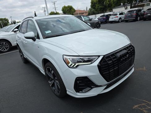 Used 2023 Audi Q3 2.0T Premium Plus w/ Premium Plus Package AWD/4WD image 3
