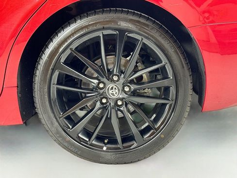 Used 2022 Toyota Camry XSE image 9