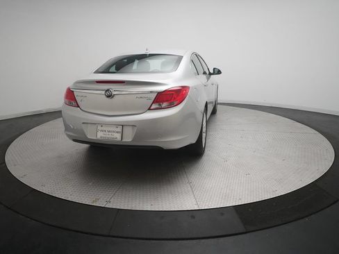 Used 2011 Buick Regal CXL FWD image 13