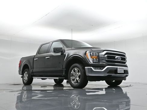 Used 2022 Ford F150 XLT w/ Equipment Group 302A High image 48