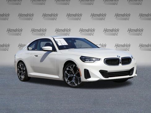 Certified 2025 BMW 230i Coupe w/ Convenience Package image 2