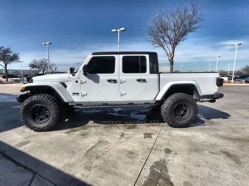 Used 2021 Jeep Gladiator Sport AWD/4WD image 3