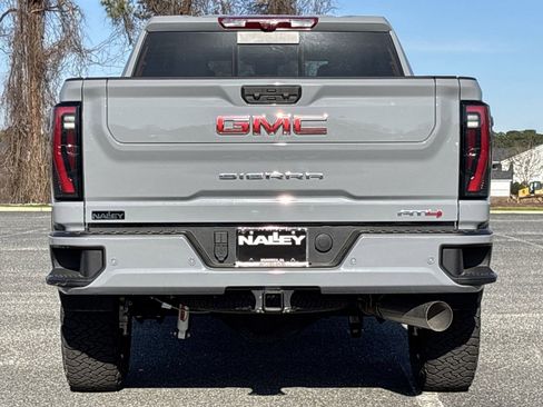 Used 2025 GMC Sierra 2500 AT4 w/ AT4 Premium Plus Package AWD/4WD image 35