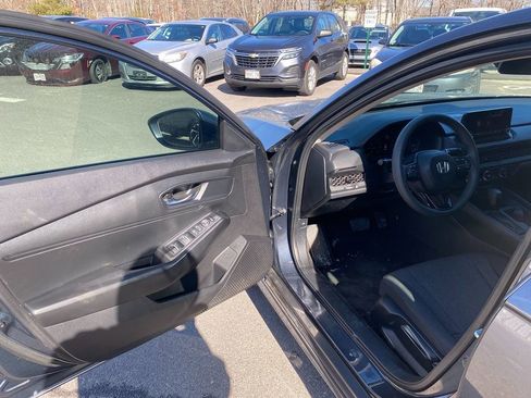 Used 2023 Honda Accord LX image 10