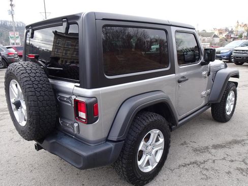 Used 2020 Jeep Wrangler Sport AWD/4WD image 6