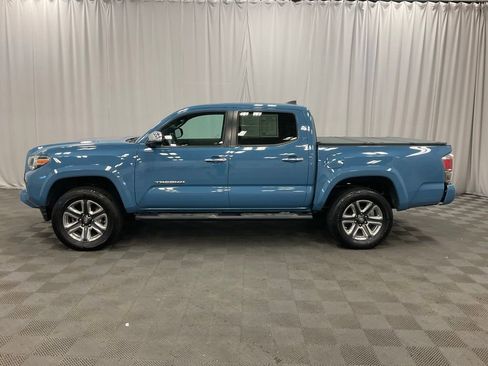 Used 2019 Toyota Tacoma Limited image 10