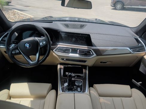 Used 2022 BMW X5 xDrive45e w/ Premium Package AWD/4WD image 12