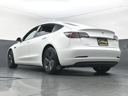 Used 2022 Tesla Model 3 Long Range AWD/4WD image 39