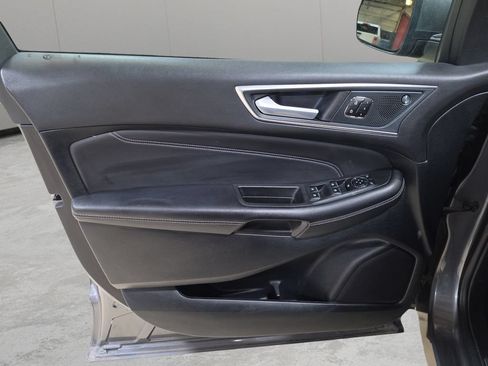 Used 2024 Ford Edge Titanium AWD/4WD image 13