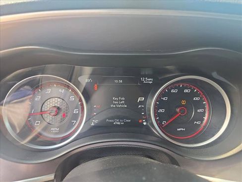 Used 2022 Dodge Charger SXT RWD image 11