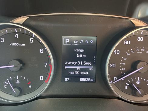 Used 2017 Hyundai Elantra SE w/ SE A/T Tech Package 03 image 8