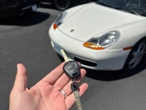 Used 2000 Porsche Boxster RWD image 7