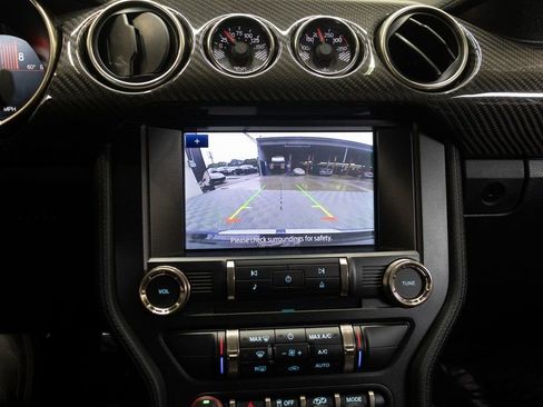 Used 2021 Ford Mustang Shelby GT500 w/ Carbon Fiber Track Pack image 33