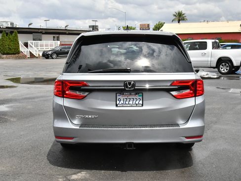 Used 2023 Honda Odyssey EX-L image 7