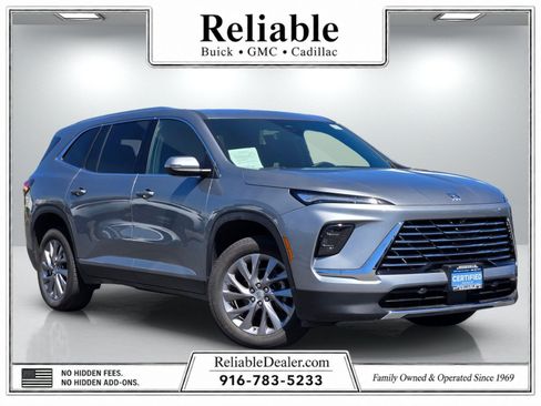 Used 2025 Buick Enclave Preferred AWD/4WD image 1