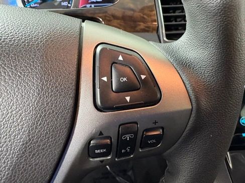 Used 2018 Ford Taurus Limited image 36
