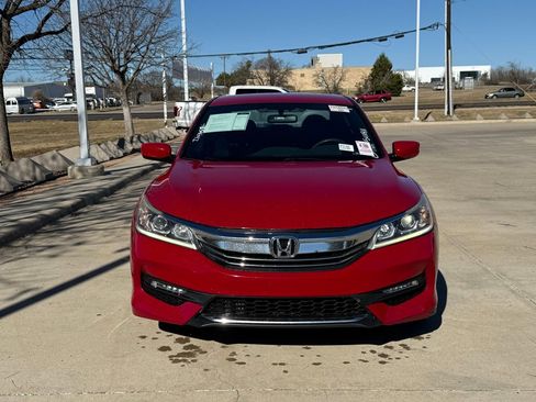 Used 2017 Honda Accord Sport Special Edition image 8