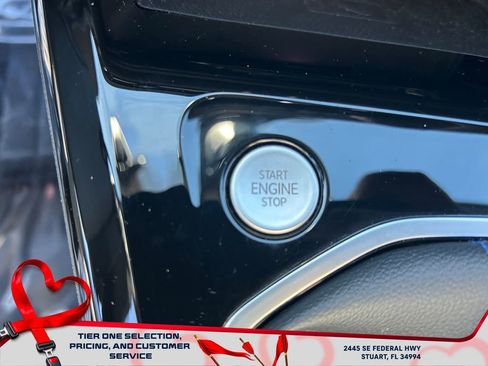 Used 2024 Volkswagen Golf R image 20