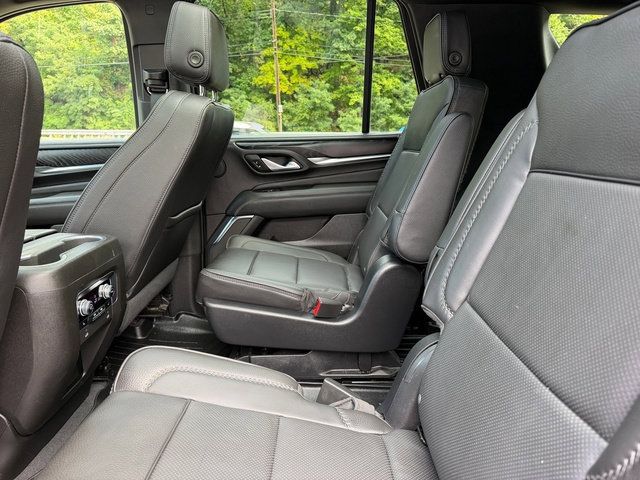 Used 2022 GMC Yukon Denali AWD/4WD image 18