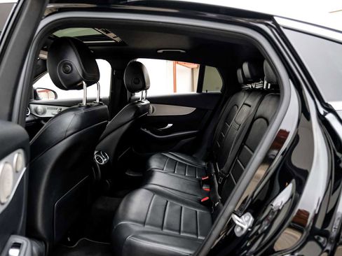 Used 2021 Mercedes-Benz GLC 300 4MATIC Coupe image 38