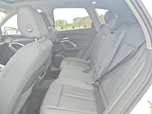 New 2025 Audi Q5 Premium Plus image 14