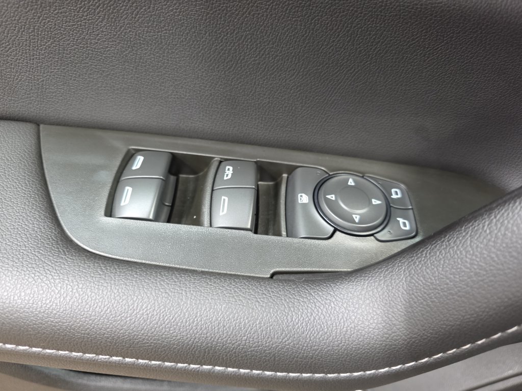 Used 2024 Chevrolet Blazer LT w/ Convenience Package AWD/4WD image 29