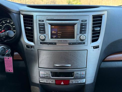 Used 2013 Subaru Outback 2.5i Limited w/ Moonroof Pkg image 18