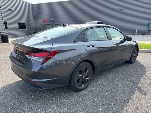 Certified 2021 Hyundai Elantra SEL FWD image 6