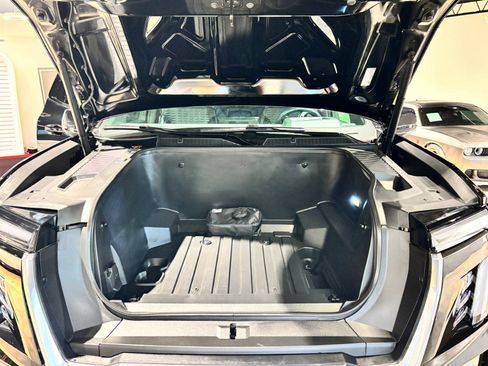 Used 2025 GMC Sierra EV Denali image 4