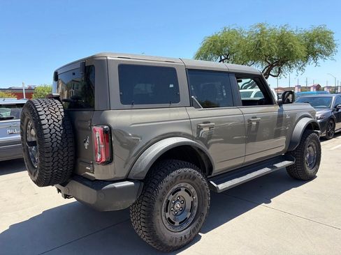 Used 2025 Ford Bronco Outer Banks w/ Sasquatch Package AWD/4WD image 3