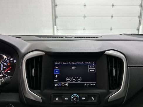 Used 2023 GMC Terrain SLE w/ Driver Convenience Package AWD/4WD image 33