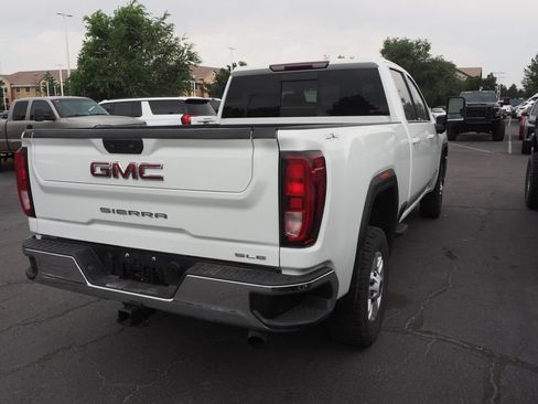 Used 2022 GMC Sierra 2500 SLE w/ Preferred Package AWD/4WD image 4