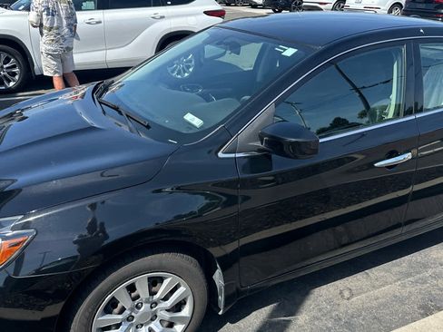 Used 2016 Nissan Sentra SV FWD image 4