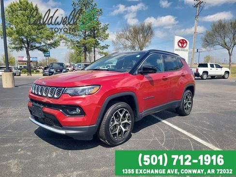 Used 2025 Jeep Compass Limited AWD/4WD image 1