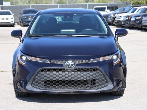 Used 2022 Toyota Corolla LE image 5