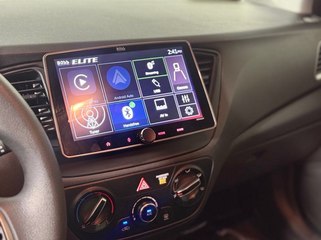 Used 2022 Hyundai Accent SE FWD image 14