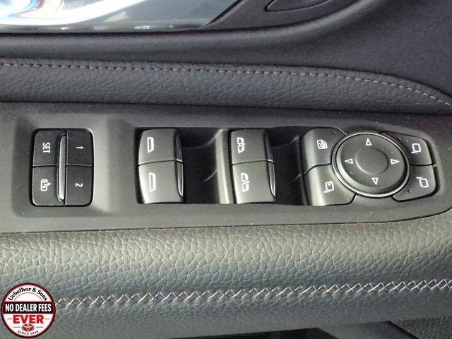 Used 2021 GMC Yukon XL Denali w/ Denali Premium Package AWD/4WD image 16