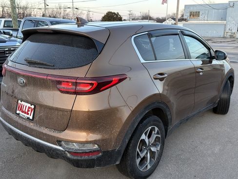Used 2020 Kia Sportage LX image 6