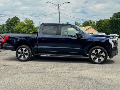 Used 2024 Ford F150 Lightning Platinum AWD/4WD image 2