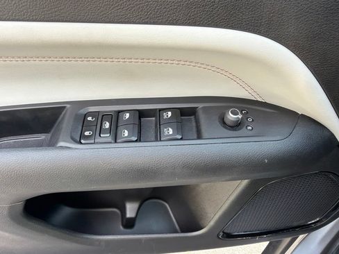Used 2024 Jeep Compass Limited AWD/4WD image 30