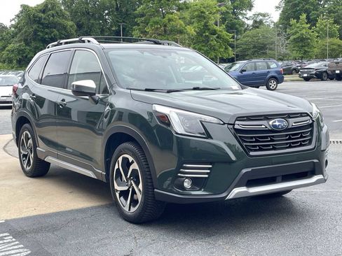 Used 2022 Subaru Forester Touring AWD/4WD image 5