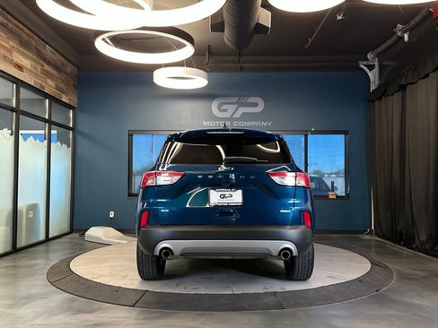 Used 2020 Ford Escape SE AWD/4WD image 4
