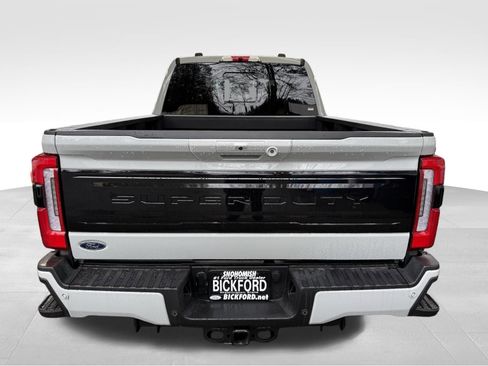 Used 2025 Ford F350 Platinum w/ FX4 Off-Road Package image 6