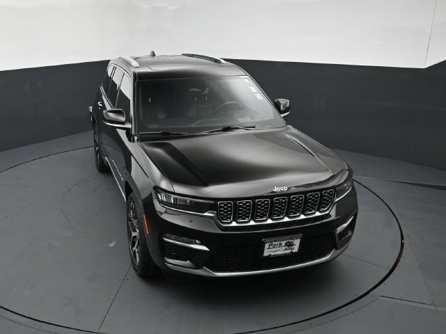 Used 2022 Jeep Grand Cherokee Summit AWD/4WD image 13