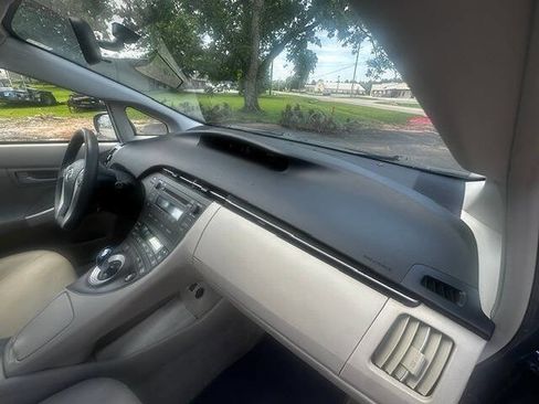 Used 2010 Toyota Prius FWD image 11