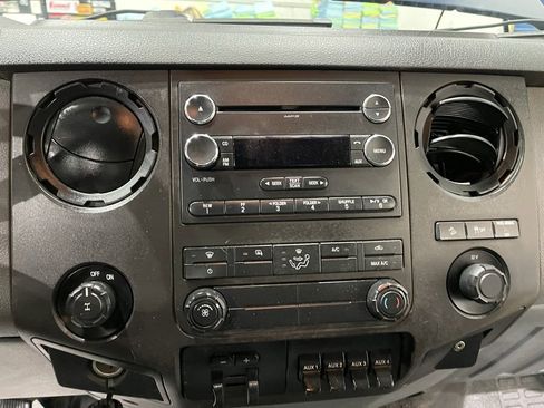 Used 2015 Ford F250 XL w/ Power Equipment Group image 15